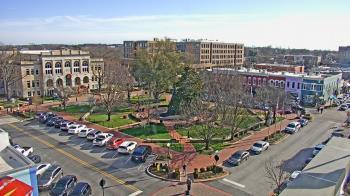 Weather camera view of Walton�s 5 & 10.