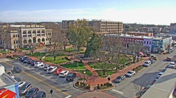 Weather camera view of Walton�s 5 & 10.