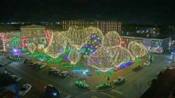 Weather camera view of Walton�s 5 & 10.