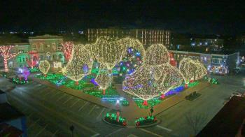 Weather camera view of Walton�s 5 & 10.