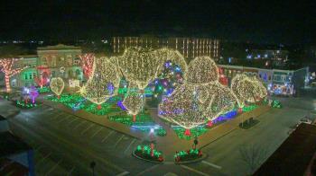 Weather camera view of Walton�s 5 & 10.