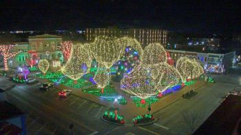 Weather camera view of Walton�s 5 & 10.