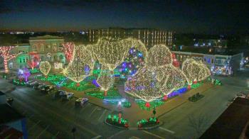 Weather camera view of Walton�s 5 & 10.