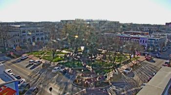 Weather camera view of Walton�s 5 & 10.