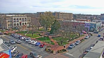 Weather camera view of Walton�s 5 & 10.