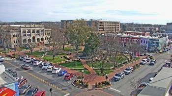 Weather camera view of Walton�s 5 & 10.