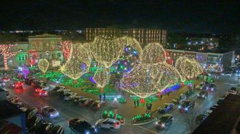 Weather camera view of Walton�s 5 & 10.