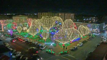 Weather camera view of Walton�s 5 & 10.