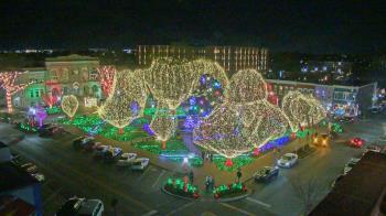 Weather camera view of Walton�s 5 & 10.