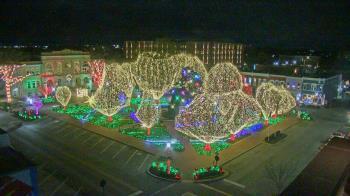 Weather camera view of Walton�s 5 & 10.