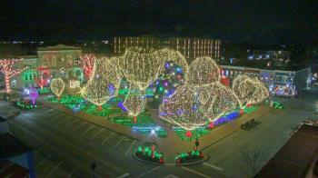 Weather camera view of Walton�s 5 & 10.