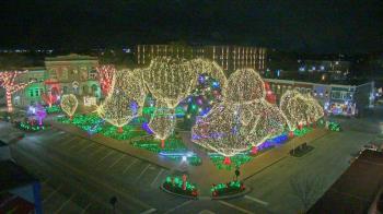 Weather camera view of Walton�s 5 & 10.