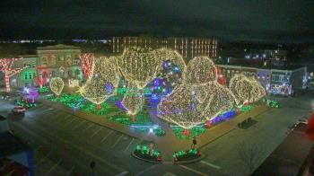 Weather camera view of Walton�s 5 & 10.