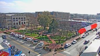 Weather camera view of Walton�s 5 & 10.