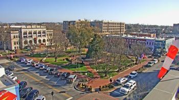 Weather camera view of Walton�s 5 & 10.