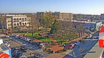 Weather camera view of Walton�s 5 & 10.