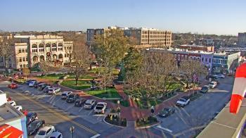 Weather camera view of Walton�s 5 & 10.