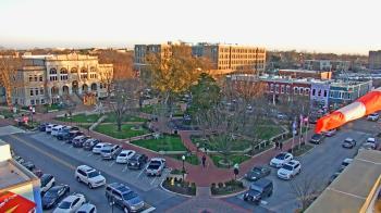 Weather camera view of Walton�s 5 & 10.