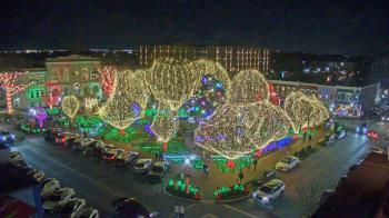 Weather camera view of Walton�s 5 & 10.