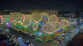 Weather camera view of Walton�s 5 & 10.