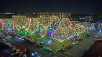 Weather camera view of Walton�s 5 & 10.