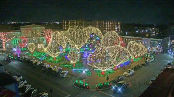 Weather camera view of Walton�s 5 & 10.