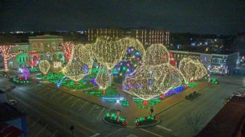 Weather camera view of Walton�s 5 & 10.