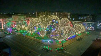 Weather camera view of Walton�s 5 & 10.