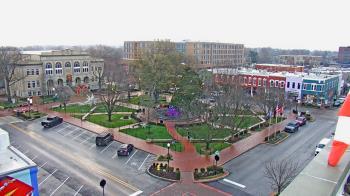 Weather camera view of Walton�s 5 & 10.