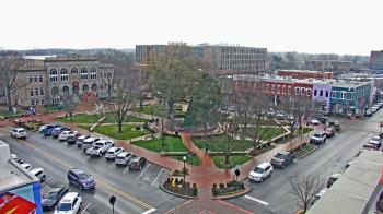 Weather camera view of Walton�s 5 & 10.