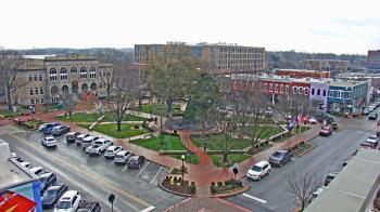 Weather camera view of Walton�s 5 & 10.