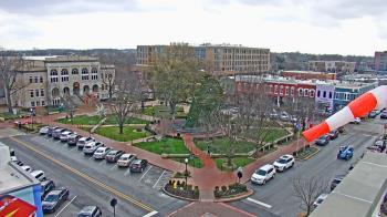 Weather camera view of Walton�s 5 & 10.