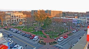 Weather camera view of Walton�s 5 & 10.