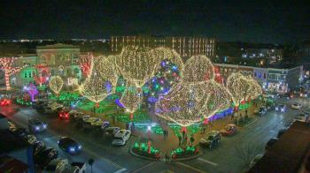 Weather camera view of Walton�s 5 & 10.