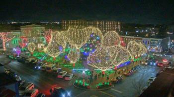 Weather camera view of Walton�s 5 & 10.