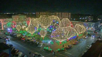 Weather camera view of Walton�s 5 & 10.