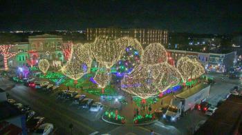 Weather camera view of Walton�s 5 & 10.