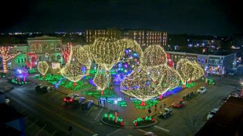 Weather camera view of Walton�s 5 & 10.