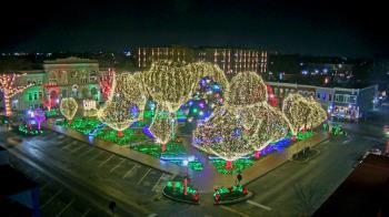 Weather camera view of Walton�s 5 & 10.