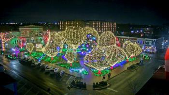 Weather camera view of Walton�s 5 & 10.