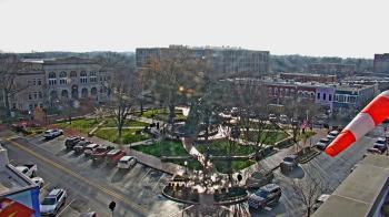 Weather camera view of Walton�s 5 & 10.