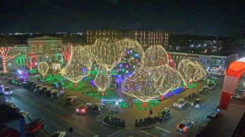 Weather camera view of Walton�s 5 & 10.