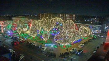 Weather camera view of Walton�s 5 & 10.