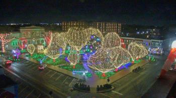 Weather camera view of Walton�s 5 & 10.