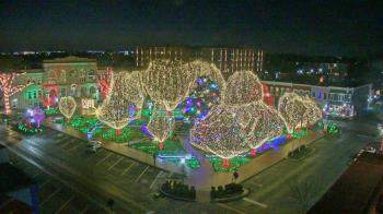 Weather camera view of Walton�s 5 & 10.