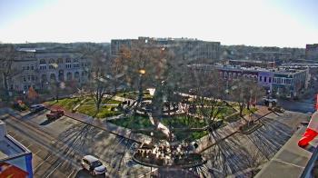 Weather camera view of Walton�s 5 & 10.