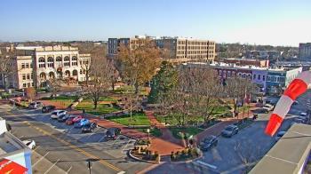 Weather camera view of Walton�s 5 & 10.