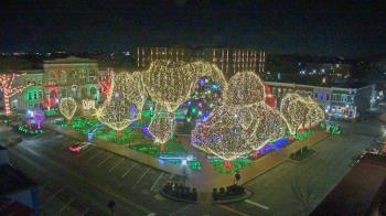 Weather camera view of Walton�s 5 & 10.