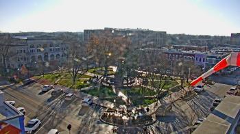 Weather camera view of Walton�s 5 & 10.