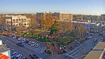 Weather camera view of Walton�s 5 & 10.